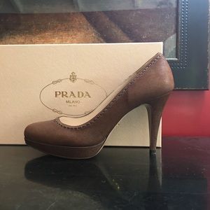 PRADA Platform Pumps Brown Sueded Leather